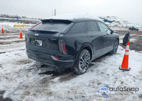 2025 Cadillac Optiq Sport 1 Awd z USA, uszkodzony, nr VIN 3GYK3EMR2SS259388